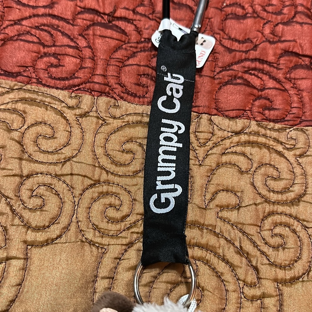 Grumpy Cat Mini Plush Clip - Picture 5 of 7